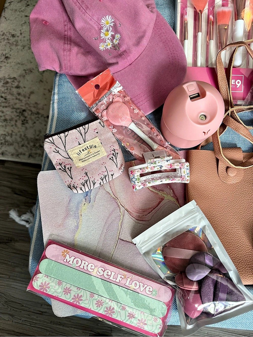 Pretty in Pink Accessory Bundle - Picture 2 of 11